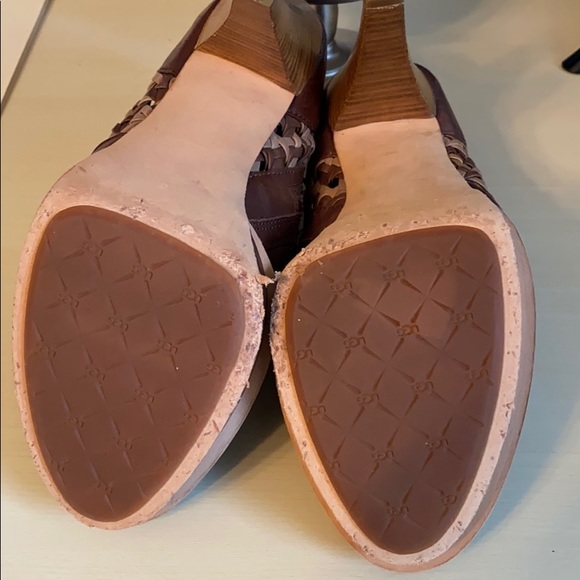 Maliha UGG Heels ✨RARE✨ - Picture 5 of 7